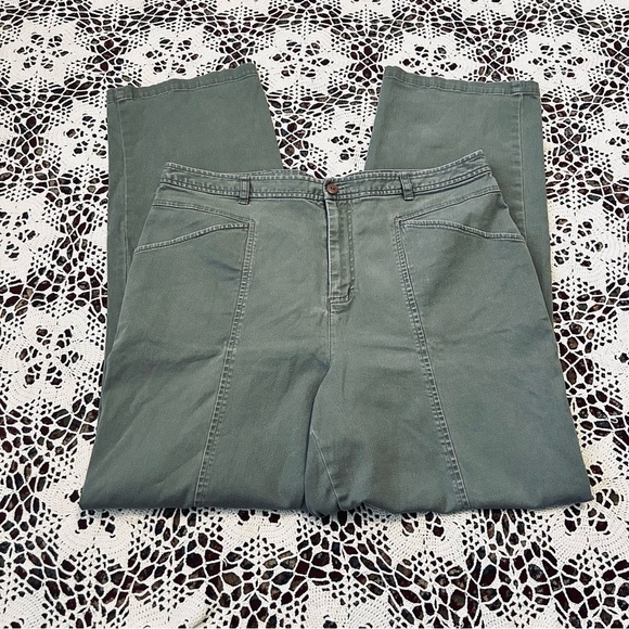 Stylish CJ Banks Green Khaki Pants - Picture 2 of 6